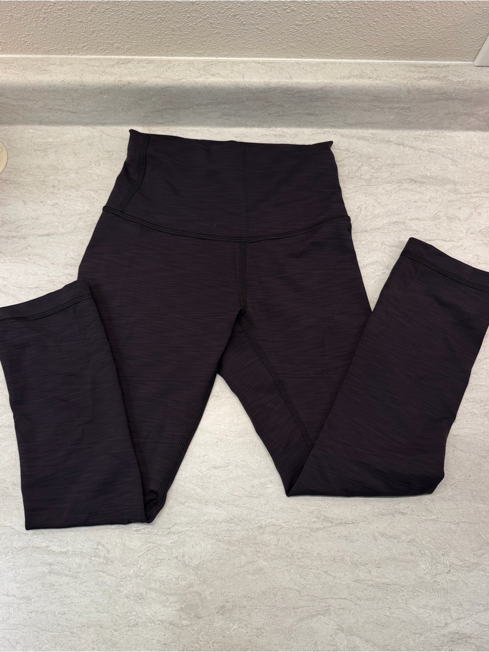 lululemon - Black Leggings - Size 2